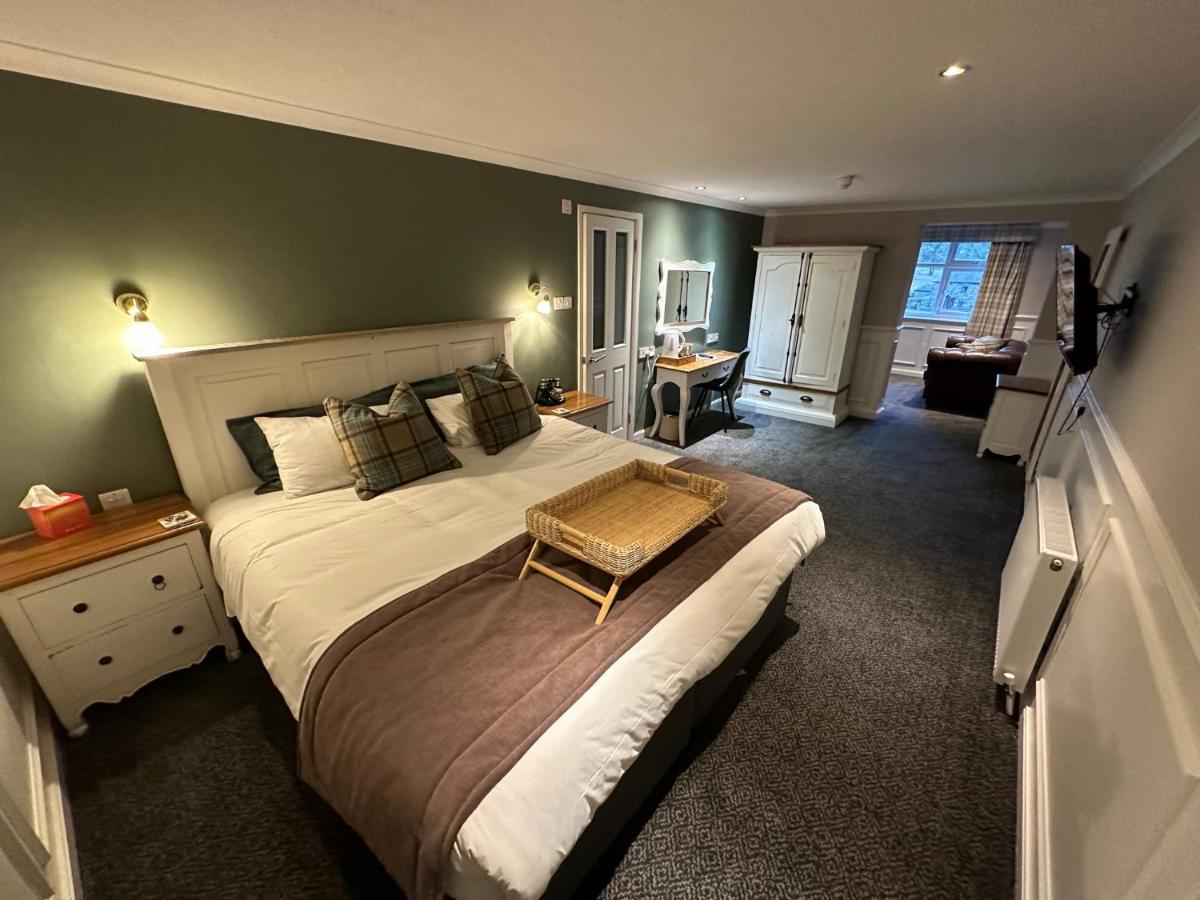 The At 4*