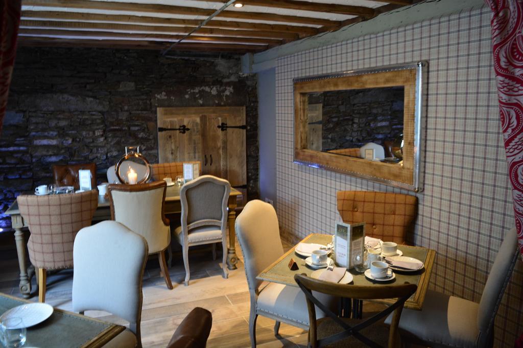 The At Hotel 4*