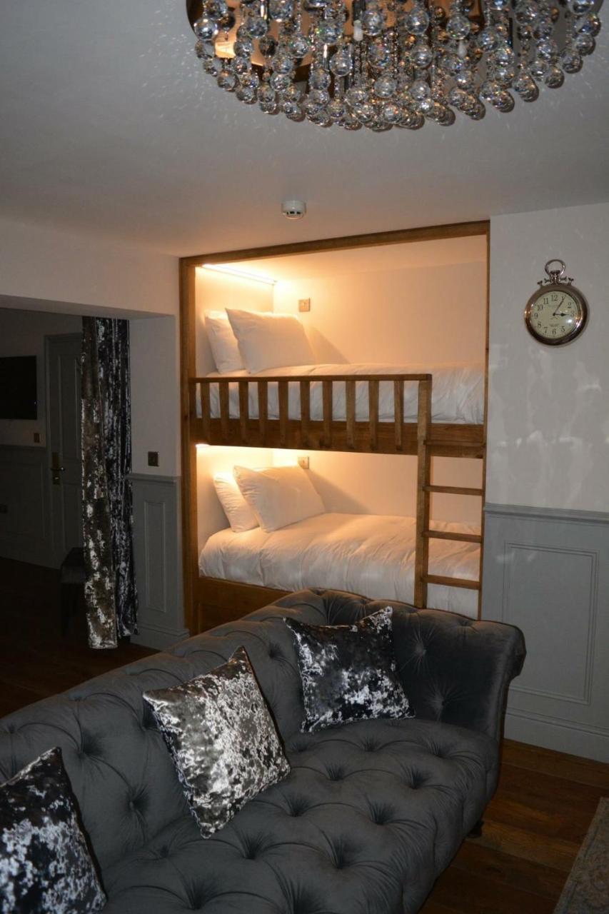 Hotel The At 4*
