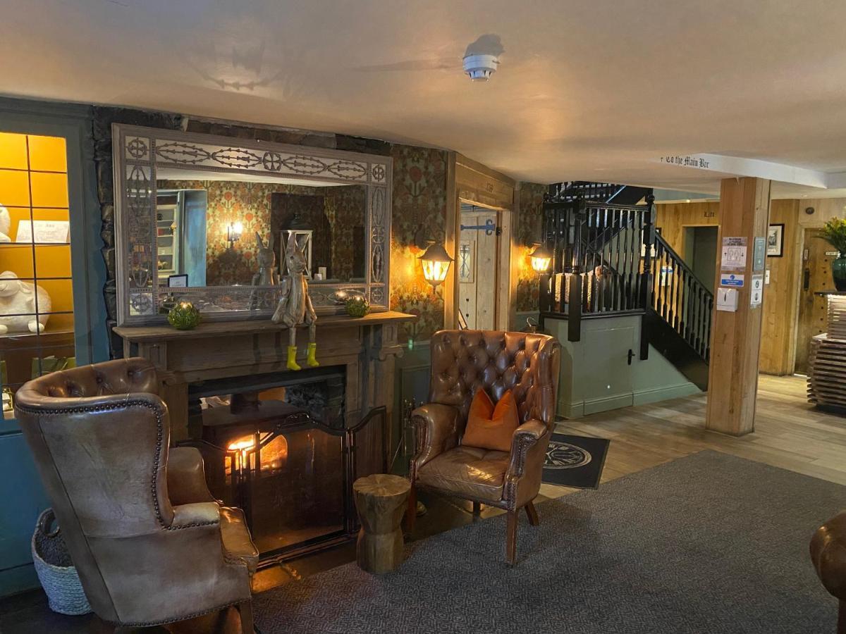 Hotel The At